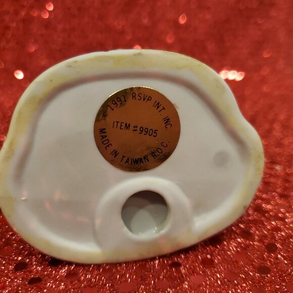 A Century of Santa's CHRISTMAS SANTA Figurine 1940 (1991) Hand Painted Porcelain - Picture 4 of 4